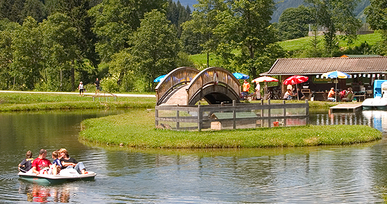 Fischerhütte am Fischteich Fürstenbrunn